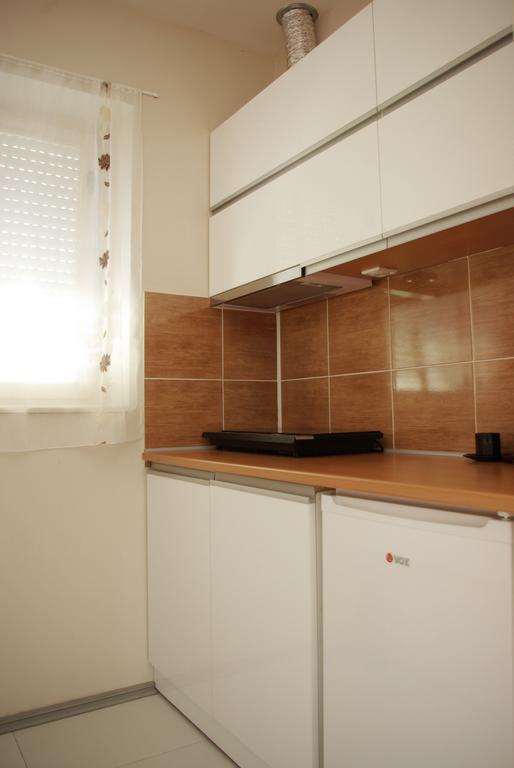 Square Studio Apartment Ni Esterno foto