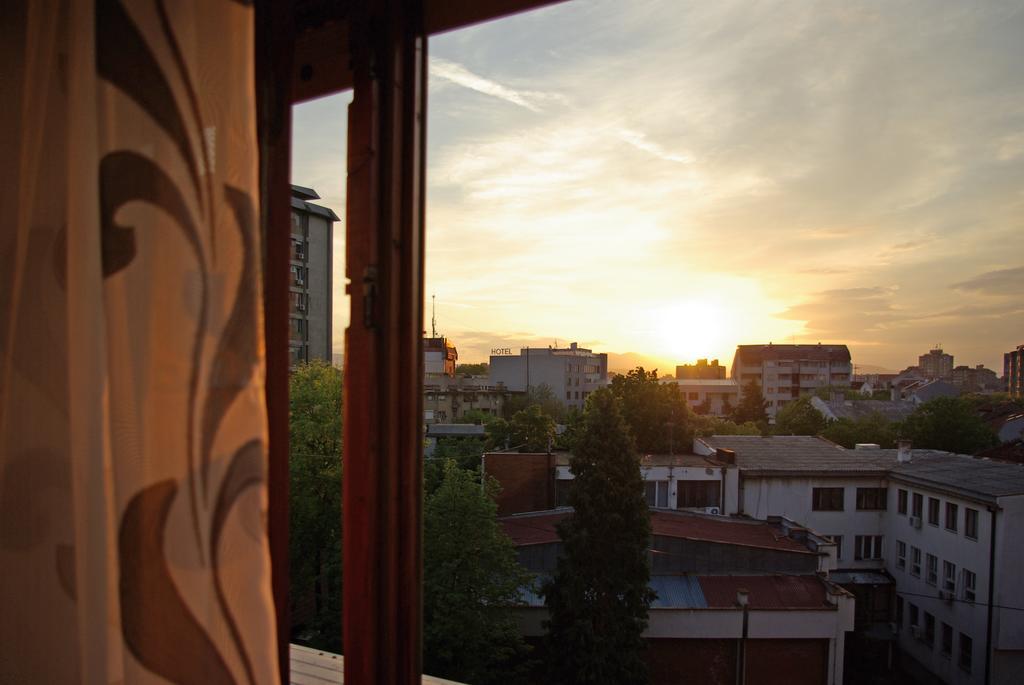 Square Studio Apartment Ni Esterno foto