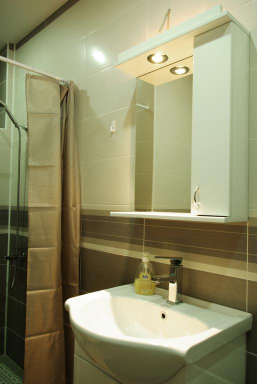 Square Studio Apartment Ni Esterno foto