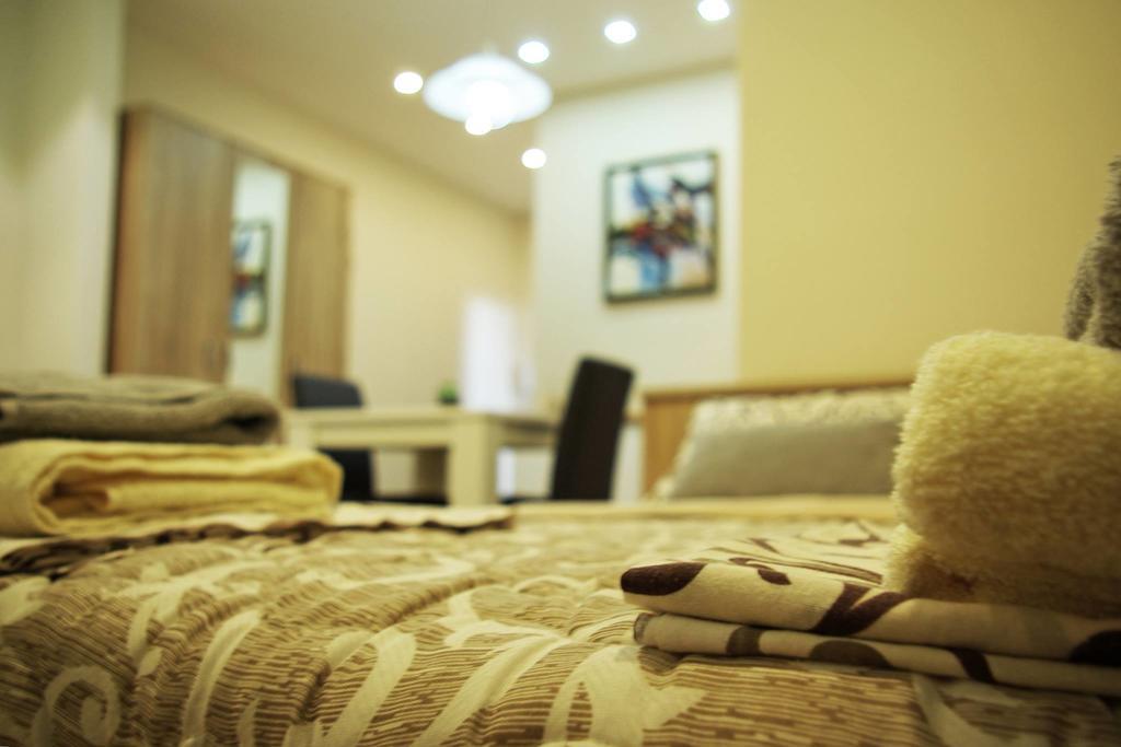Square Studio Apartment Ni Esterno foto